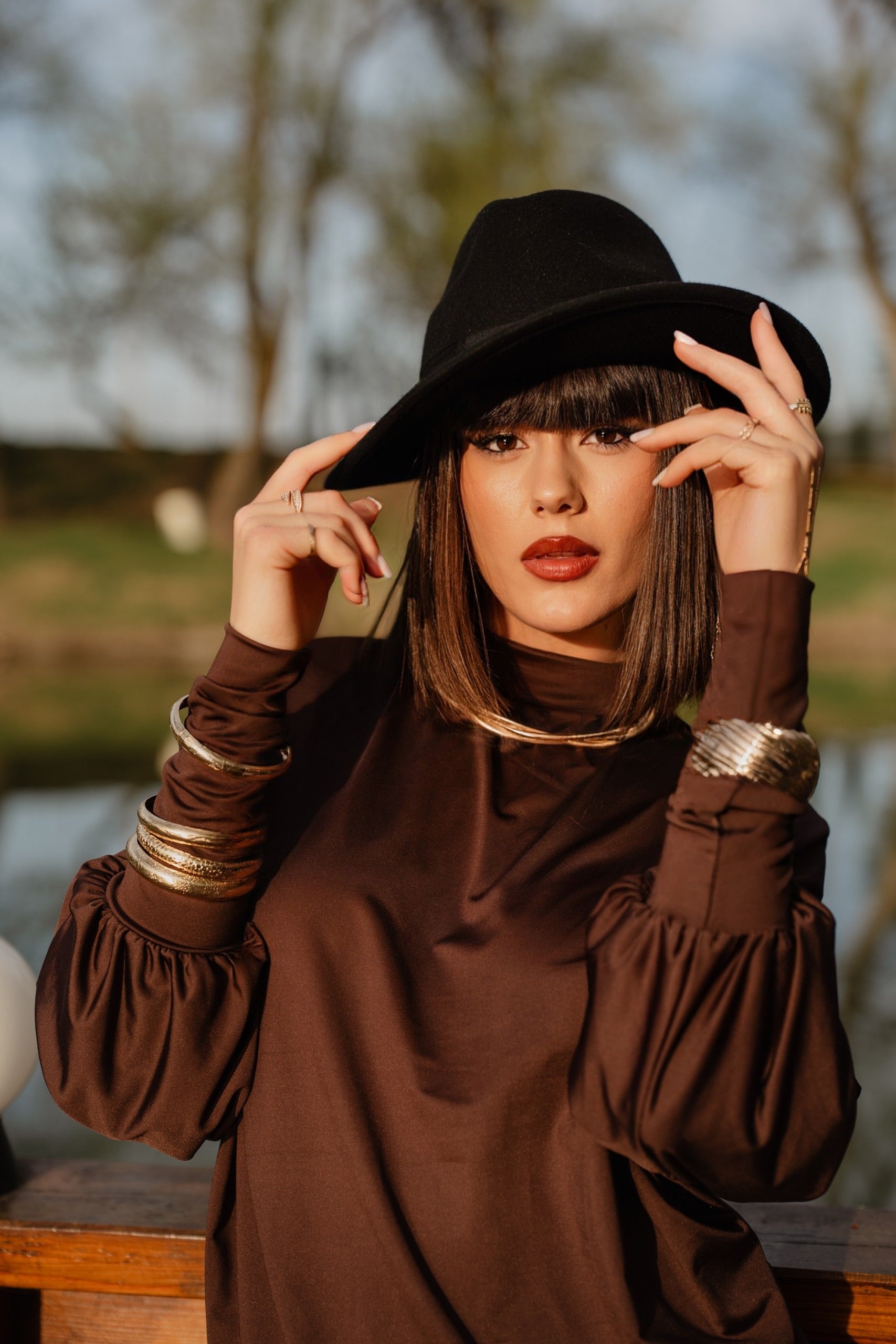 Brățară cuff aurie